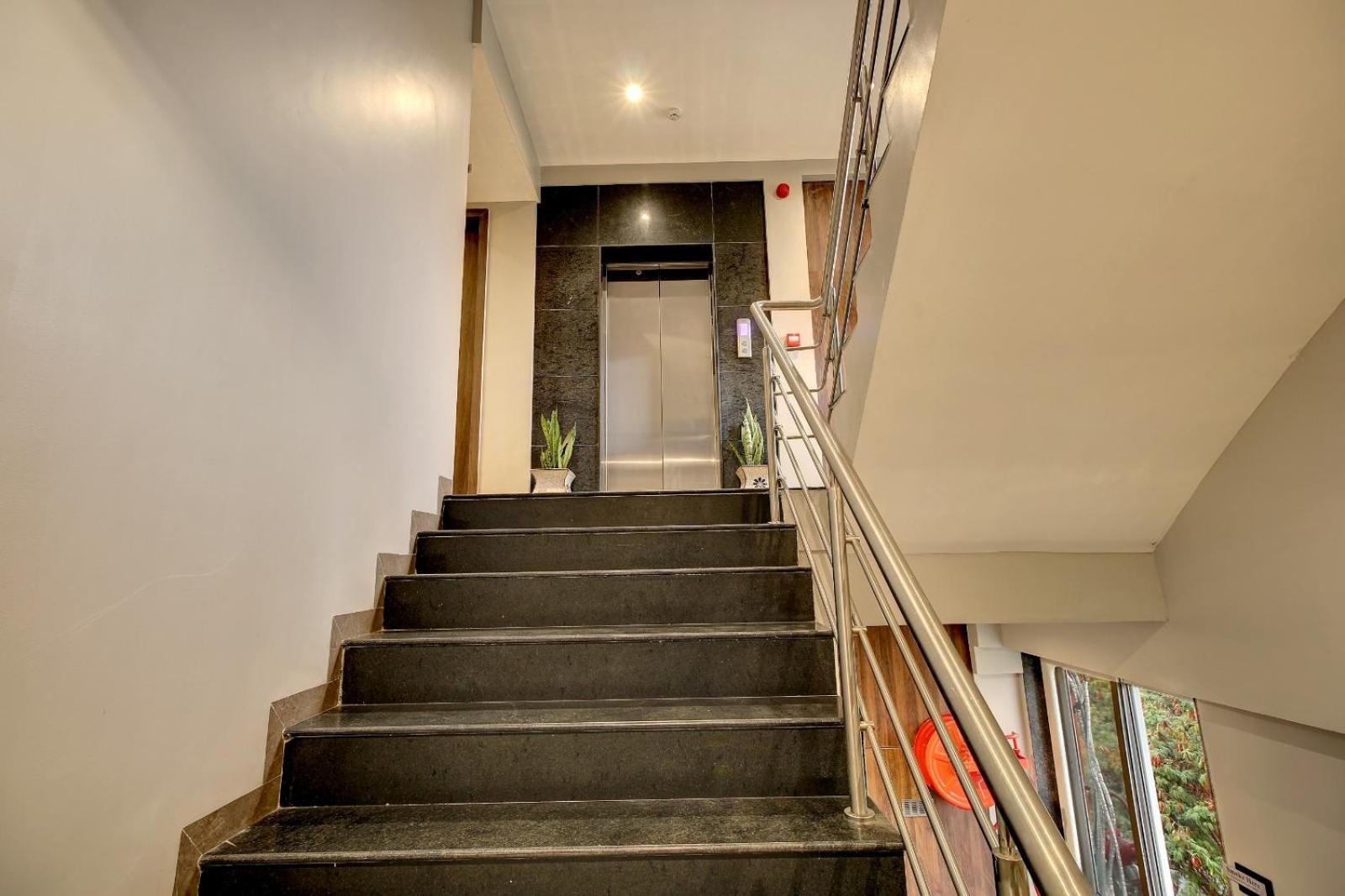 Magnus Fortune House Business Hotel , Magarpatta Mundhwa Luaran gambar