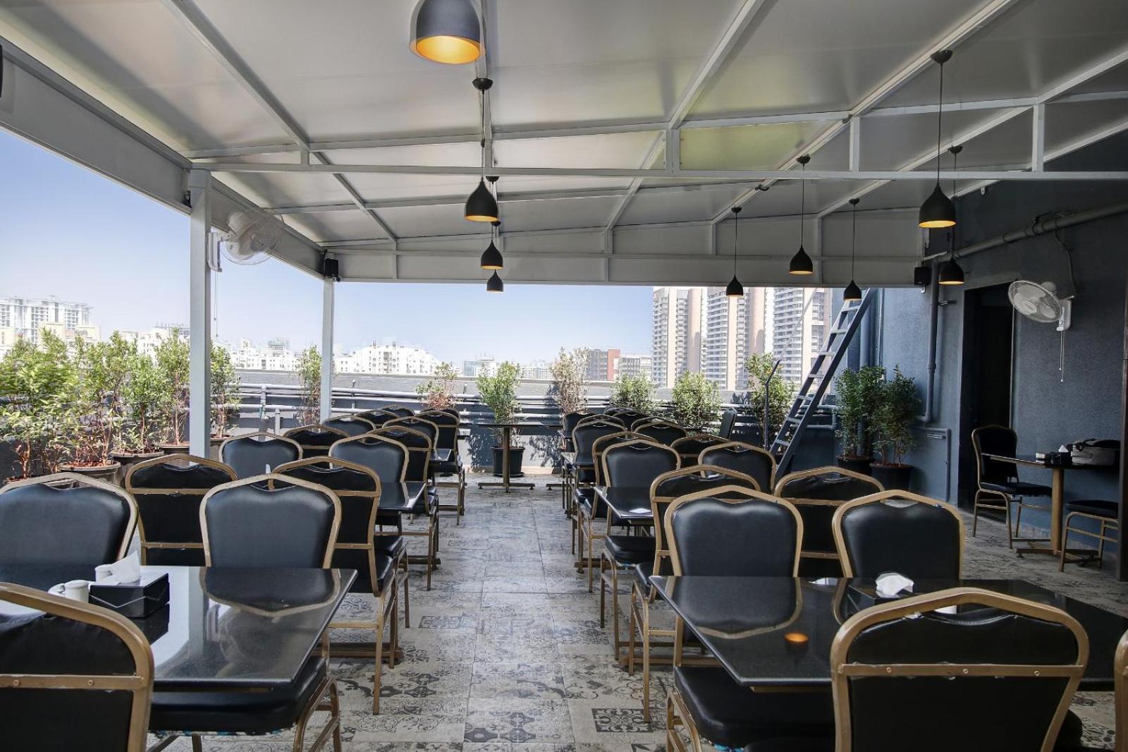 Magnus Fortune House Business Hotel , Magarpatta Mundhwa Luaran gambar