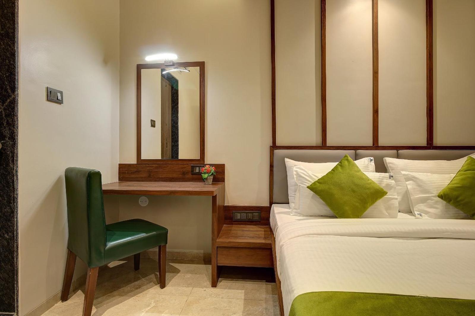 Magnus Fortune House Business Hotel , Magarpatta Mundhwa Luaran gambar