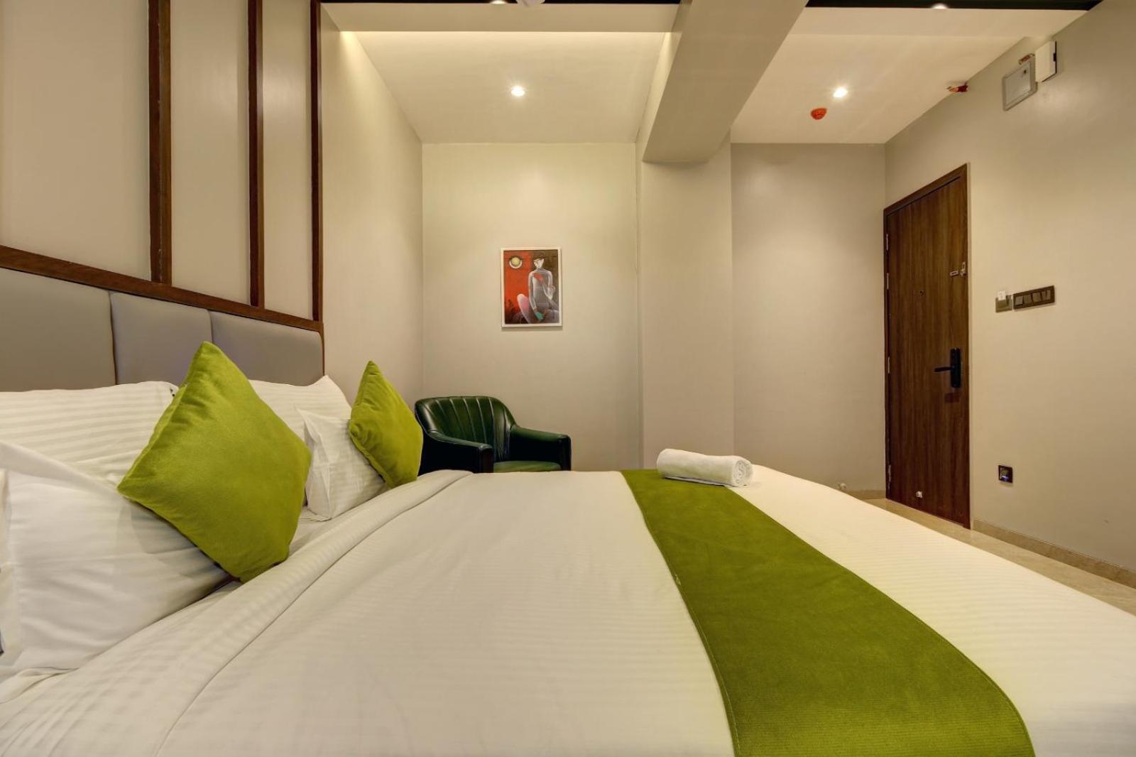 Magnus Fortune House Business Hotel , Magarpatta Mundhwa Luaran gambar